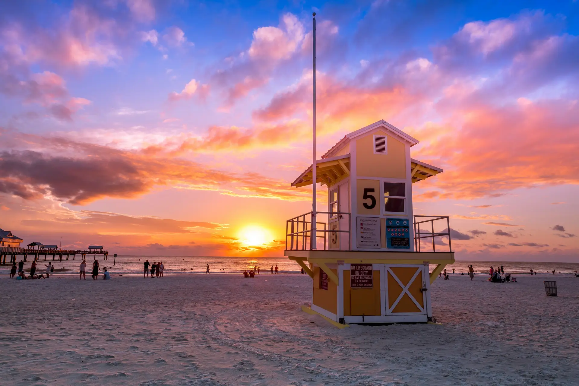 Clearwater Beach at sunset with white lifeguard house